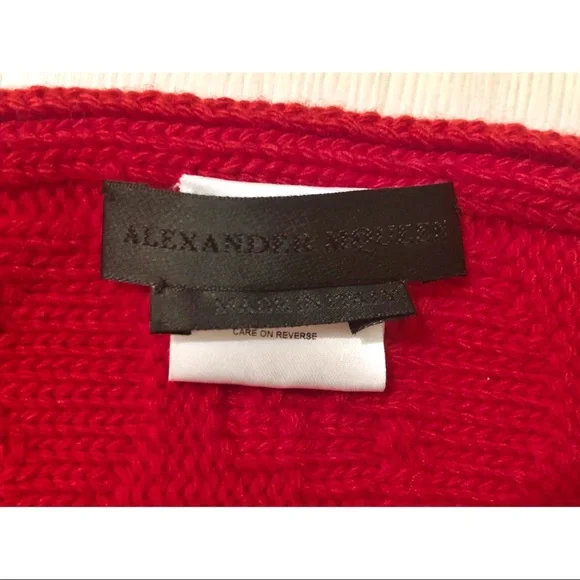 AUTHENTIC Alexander McQueen 100% Italian wool scarf! - Picture 3 of 4